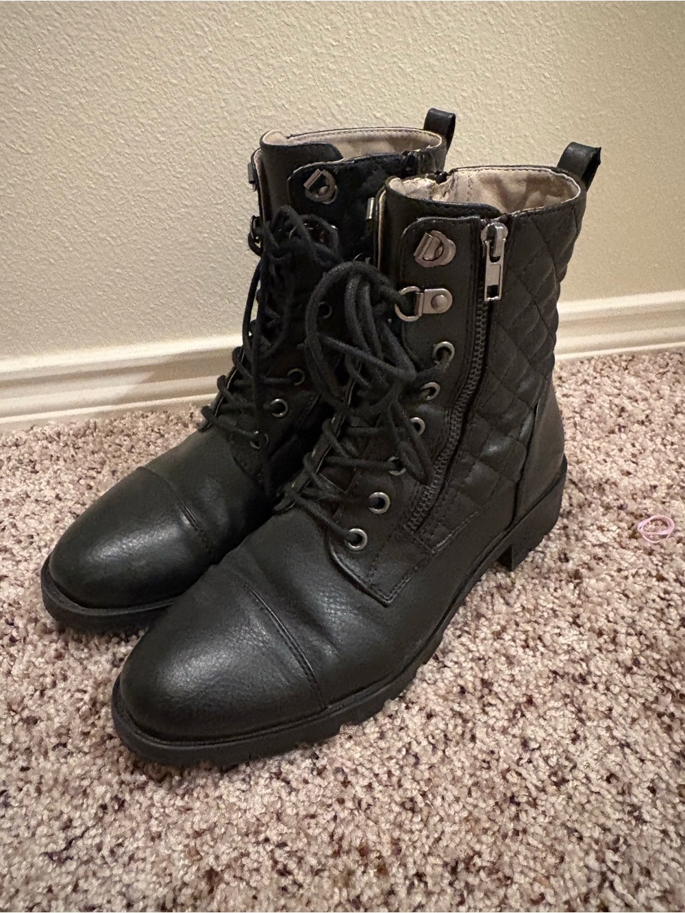 Black Quilted Lace-Up Combat Boots - Unbranded
